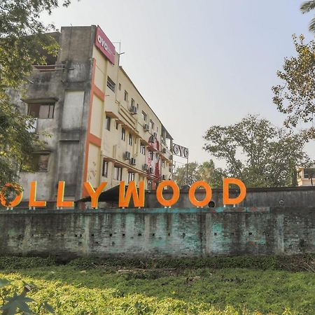 Spot On 10470 Hollywood Joka Hotel Bhasa Luaran gambar