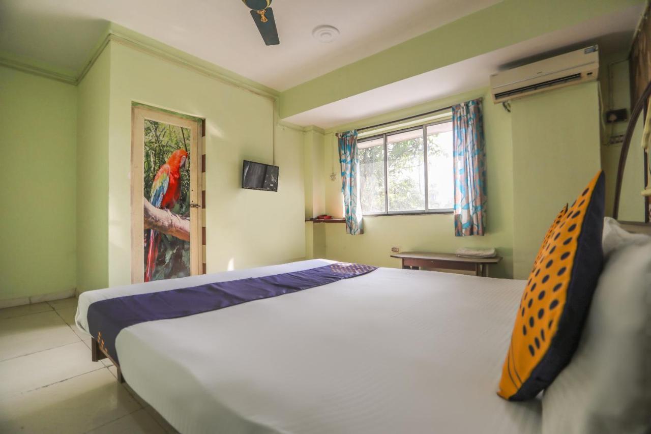 Spot On 10470 Hollywood Joka Hotel Bhasa Luaran gambar