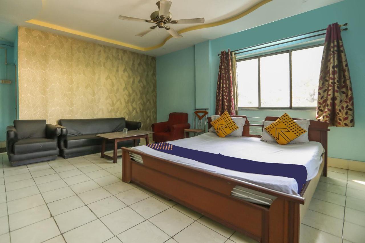 Spot On 10470 Hollywood Joka Hotel Bhasa Luaran gambar