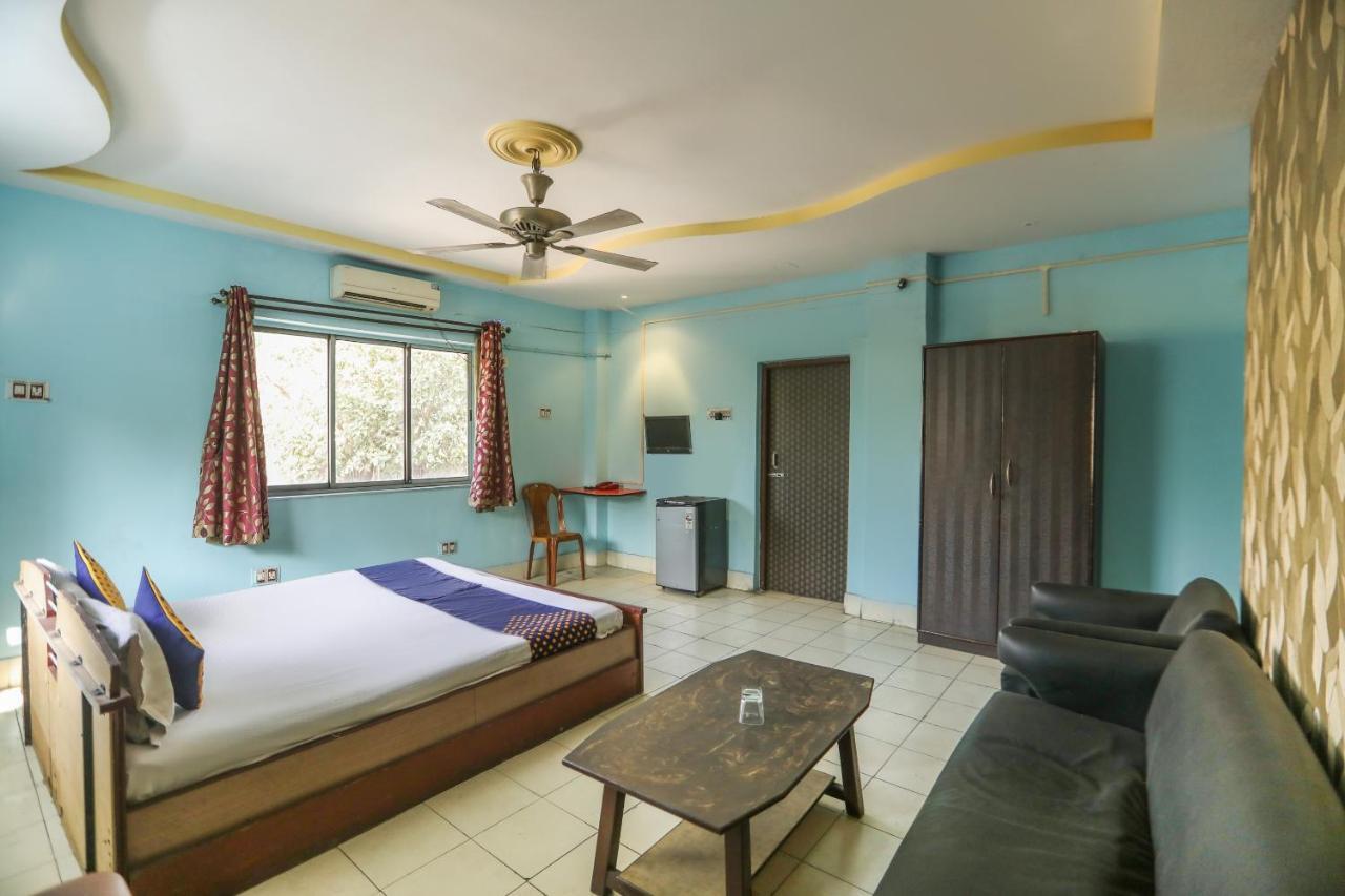 Spot On 10470 Hollywood Joka Hotel Bhasa Luaran gambar