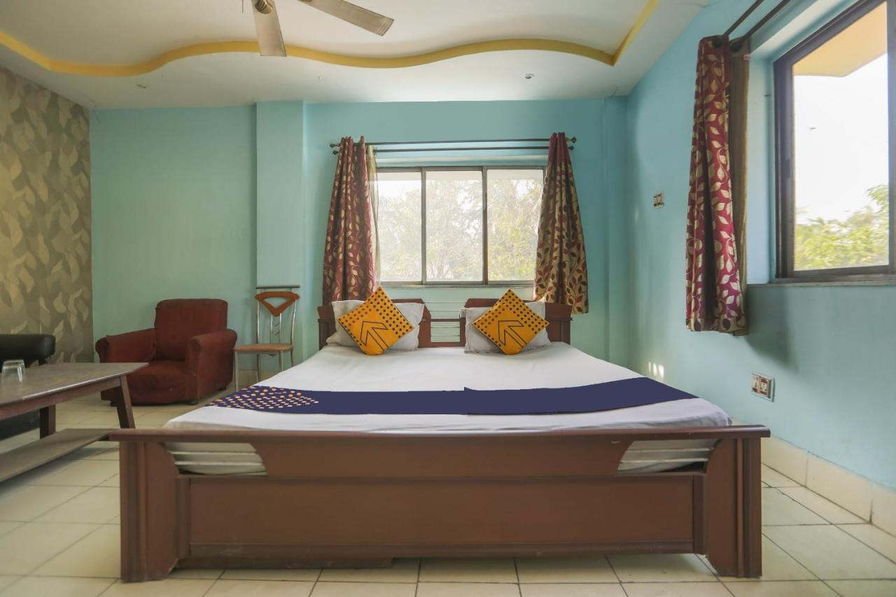 Spot On 10470 Hollywood Joka Hotel Bhasa Luaran gambar