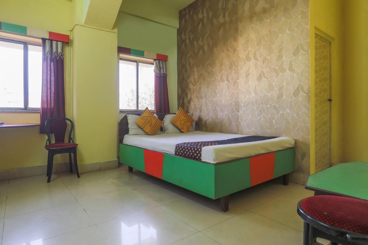 Spot On 10470 Hollywood Joka Hotel Bhasa Luaran gambar